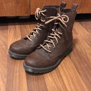 Brown boots